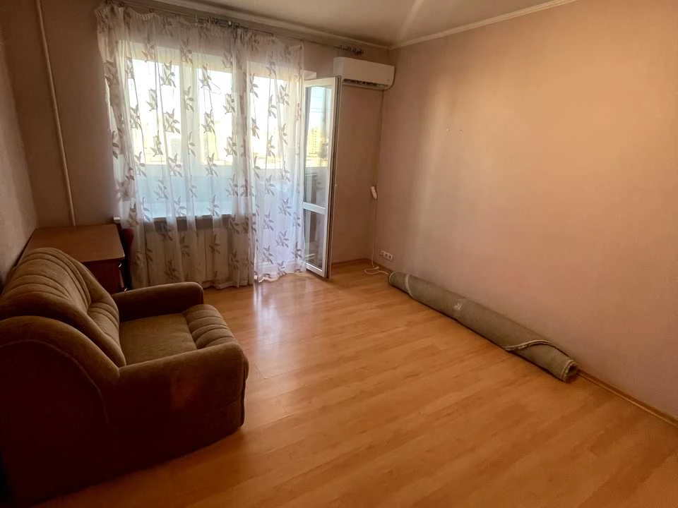 Apartment. Revuts'koho st.