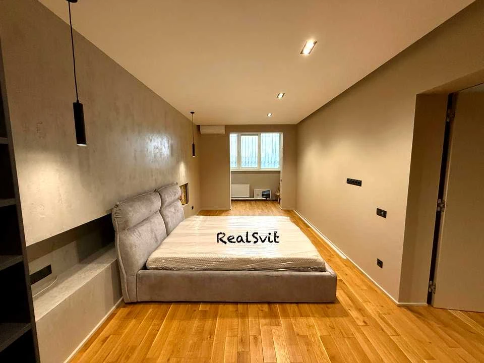 Apartment. Michael Dontsev st.