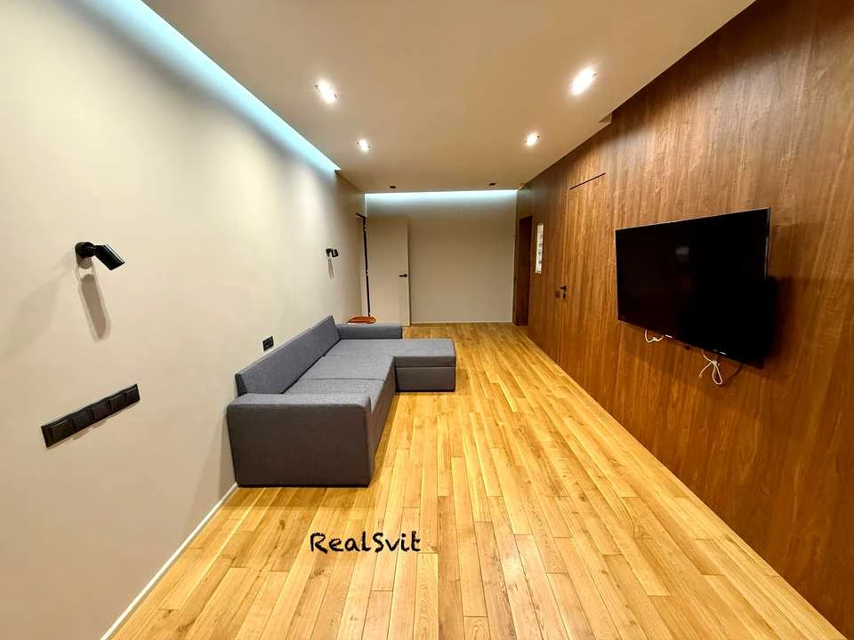 Apartment. Michael Dontsev st.