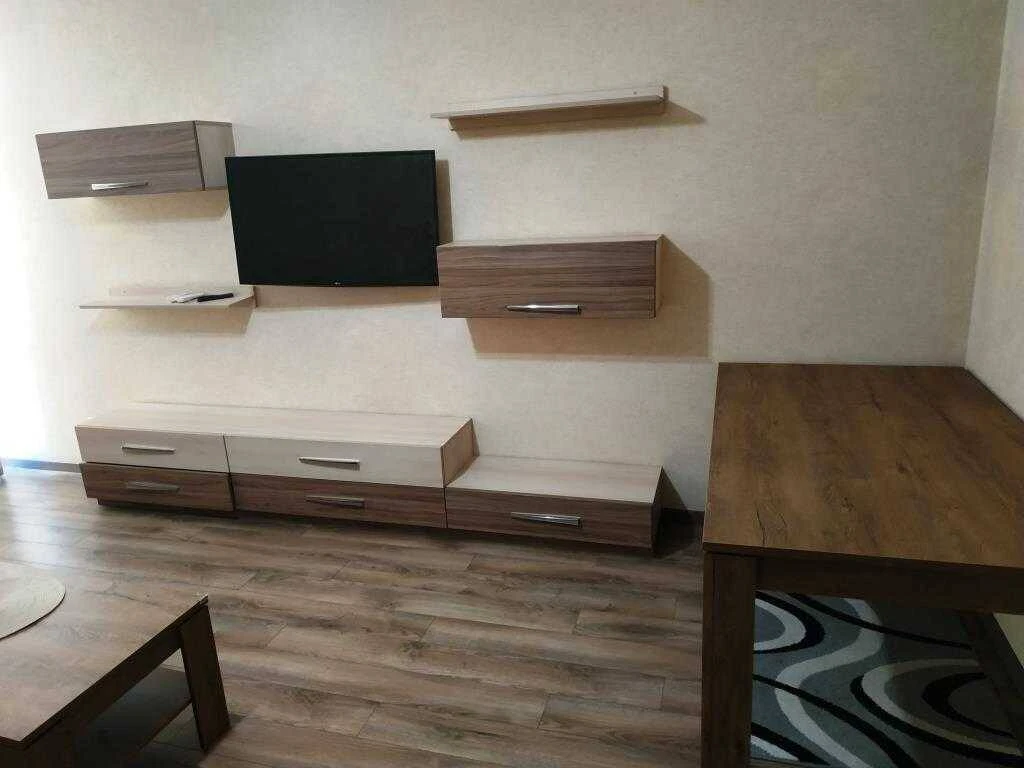 Довгострокова здача 3-кімнатної квартири, Київ, Дніпровський район, Регенера