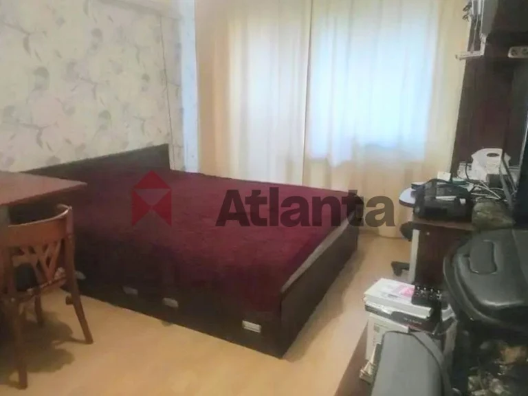 2-room apartment; total area 38.4 m2; floor 3/5, Holosiivskyi Avenue.