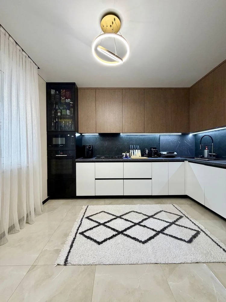 2 room apartment 66 sq m renovated, new building, Lviv, Mone 2