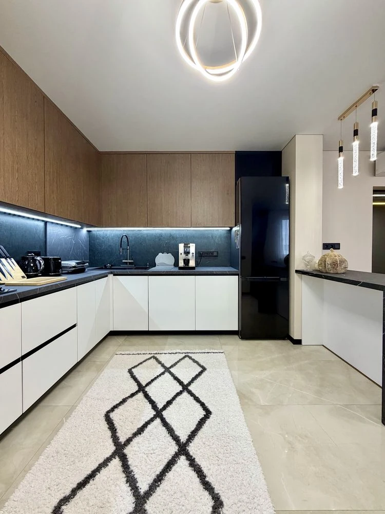2 room apartment 66 sq m renovated, new building, Lviv, Mone 2