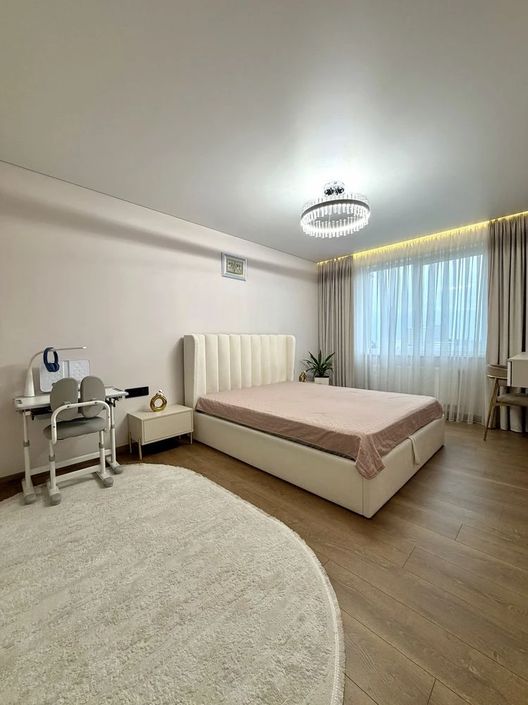 2 room apartment 66 sq m renovated, new building, Lviv, Mone 2