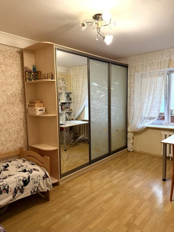 Продаж 1-кімнатна квартира, вул. Петра Калнишевського, 1А