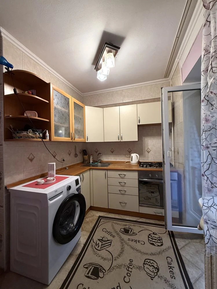 Продаж 1-кімнатної квартири, вул. Петра Калнишевського, 1А,
