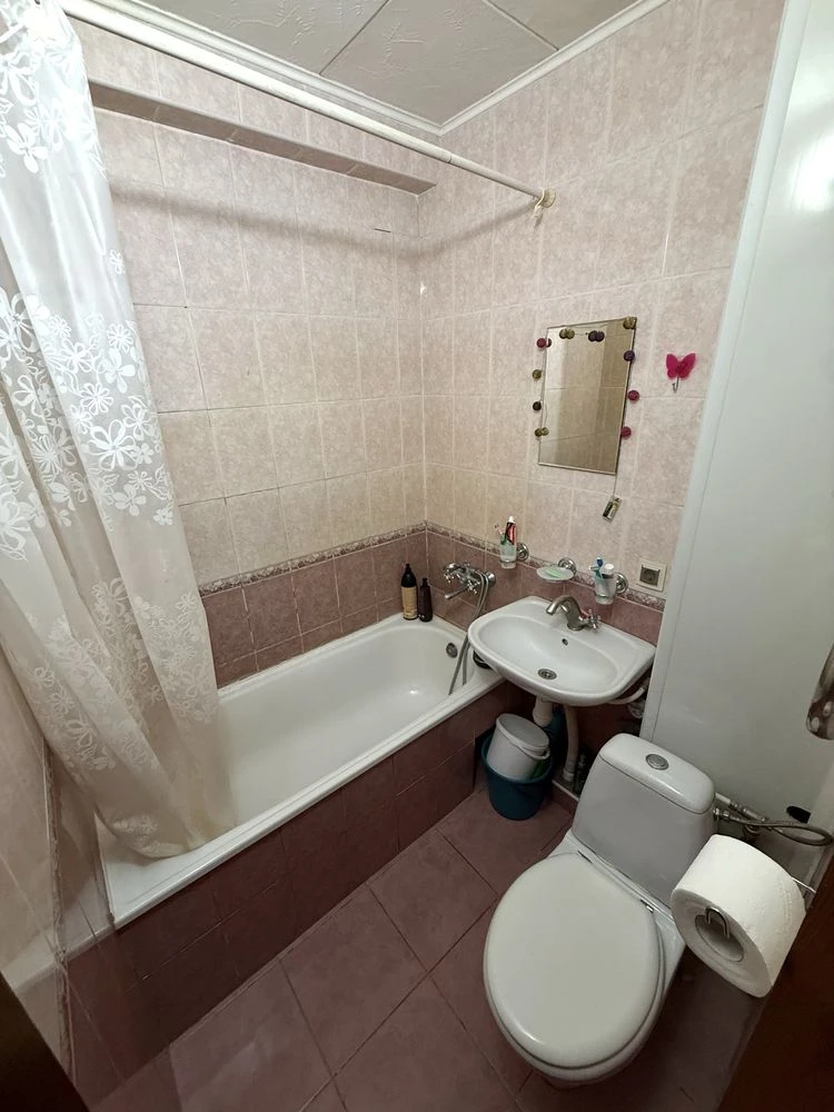 Продаж 1-кімнатної квартири, вул. Петра Калнишевського, 1А,