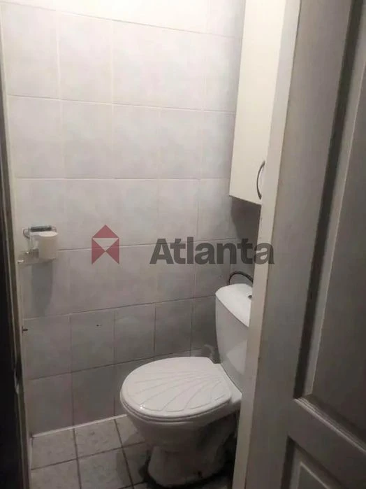 2-room apartment; total area 38.4 m2; floor 3/5, Holosiivskyi Avenue.