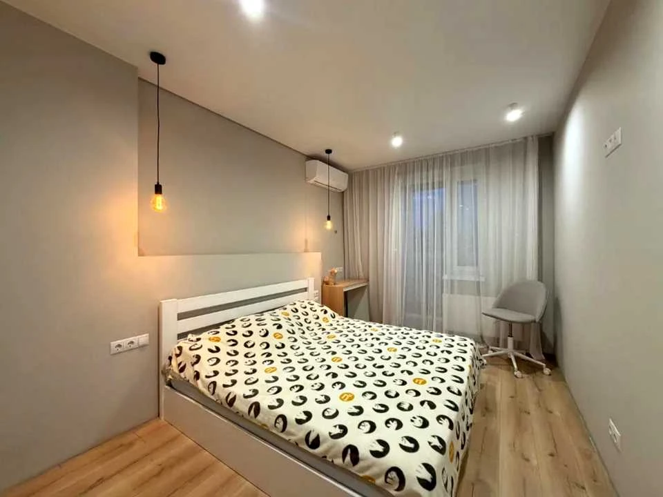 Apartment. Dnipro, Mykhola Rizoľa Street