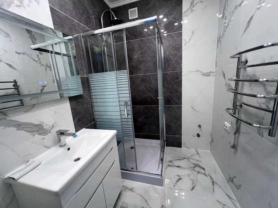 Apartment. Ivano-Frankivsk, Bohdana Hmelnytsky St.