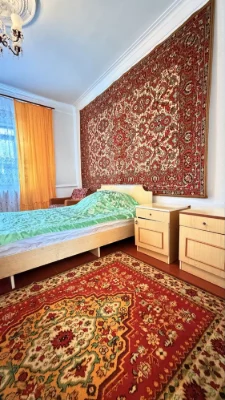 Продажа добротной части в дома на Мар'янівці