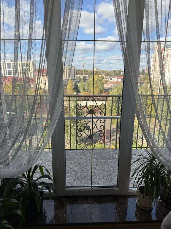 For Sale: 3-room apartment in a newer building with independent heating