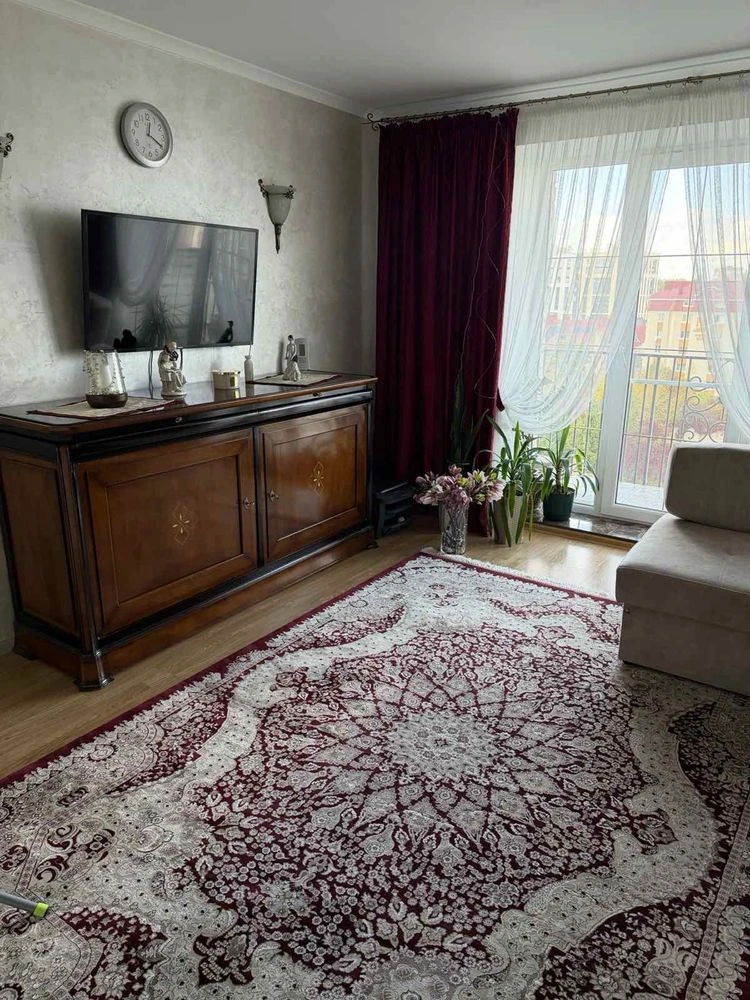 For Sale: 3-room apartment in a newer building with independent heating