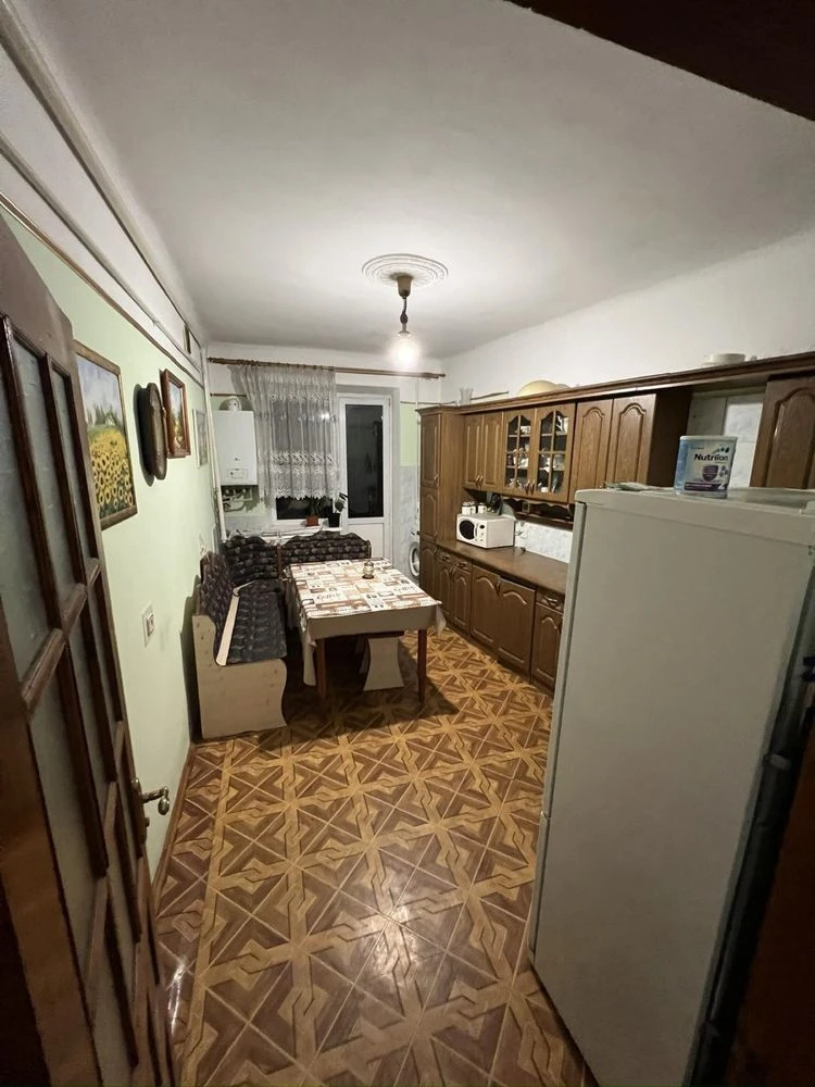 2 rooms for sale in the city center, separate rooms, Pyrogova street