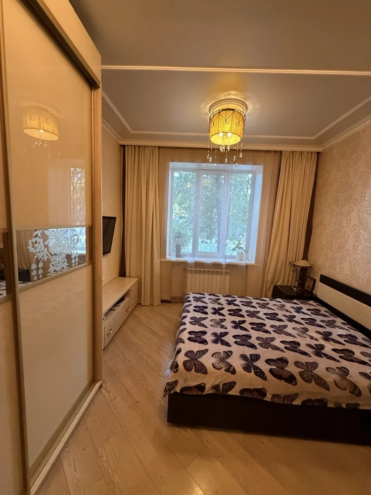 Сталинка 92 м2 4комн. с ремонтом, мебелью, техникой Салтовск