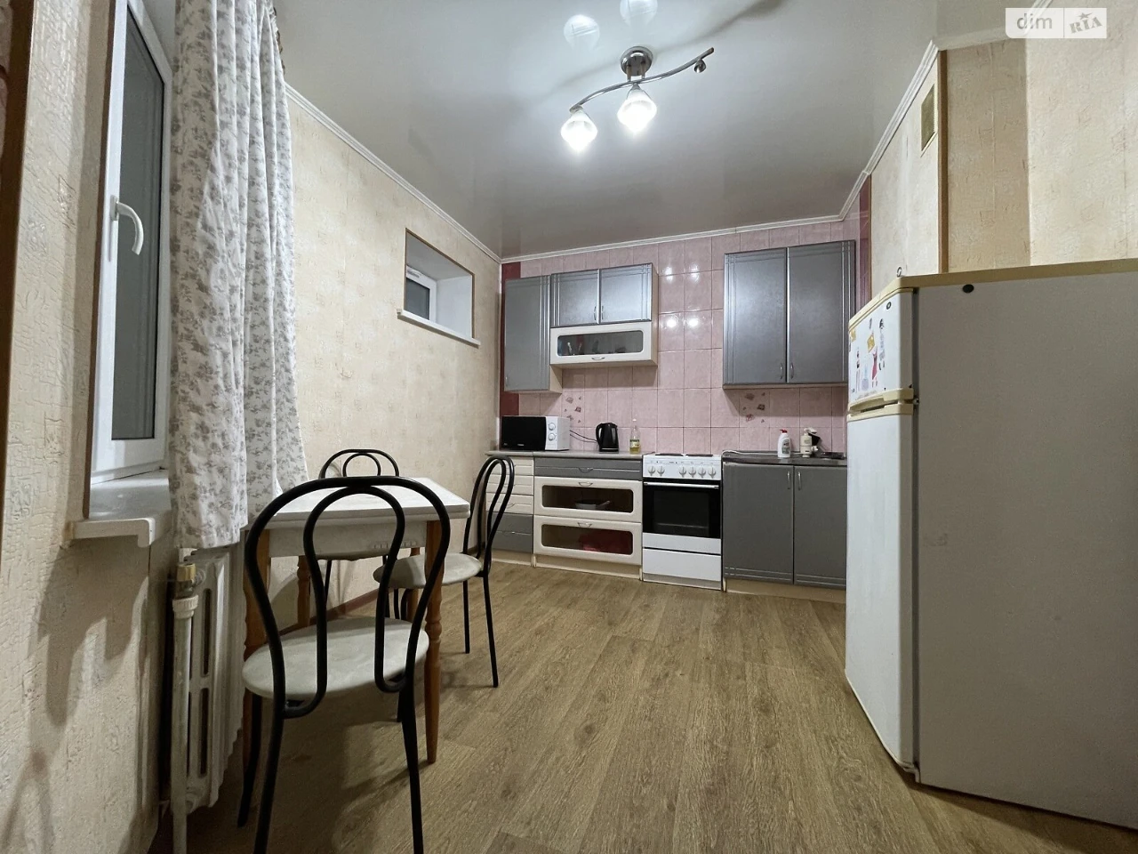 Long-Term Rental Apartment Left Bank