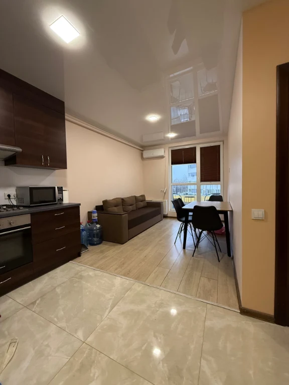One-bedroom apartment in the America residential complex