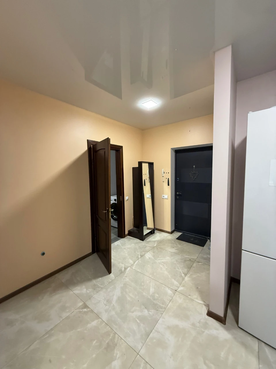 One-bedroom apartment in the America residential complex
