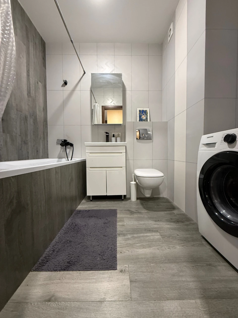 One-bedroom apartment in the America residential complex