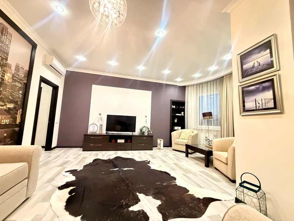 Apartment. Odesa, French Boulevard.