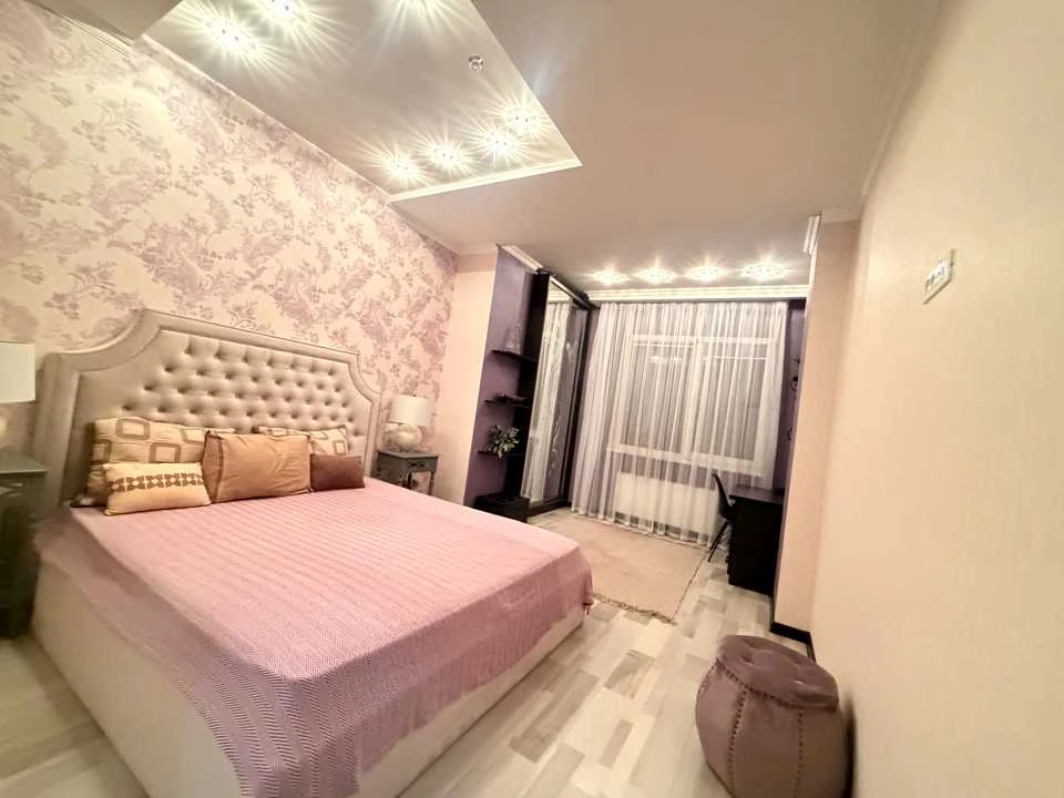 Apartment. Odesa, French Boulevard.