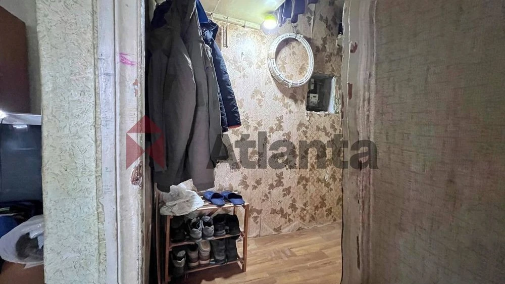 2-room apartment for sale near Shevchenko Square, Windy Mountains, WITHOUT % for rent