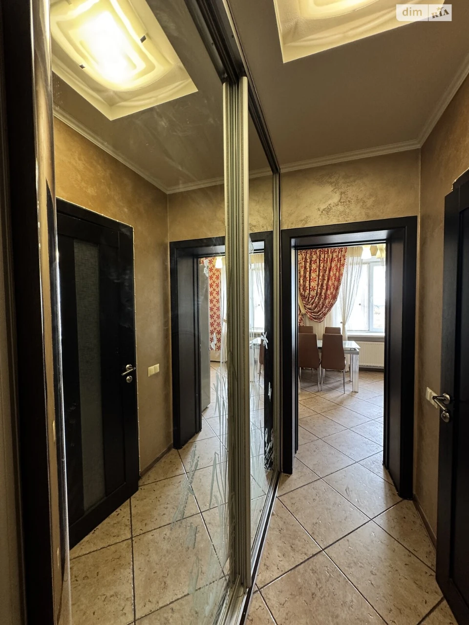 Long Term Rental Apartment, Exhibition District