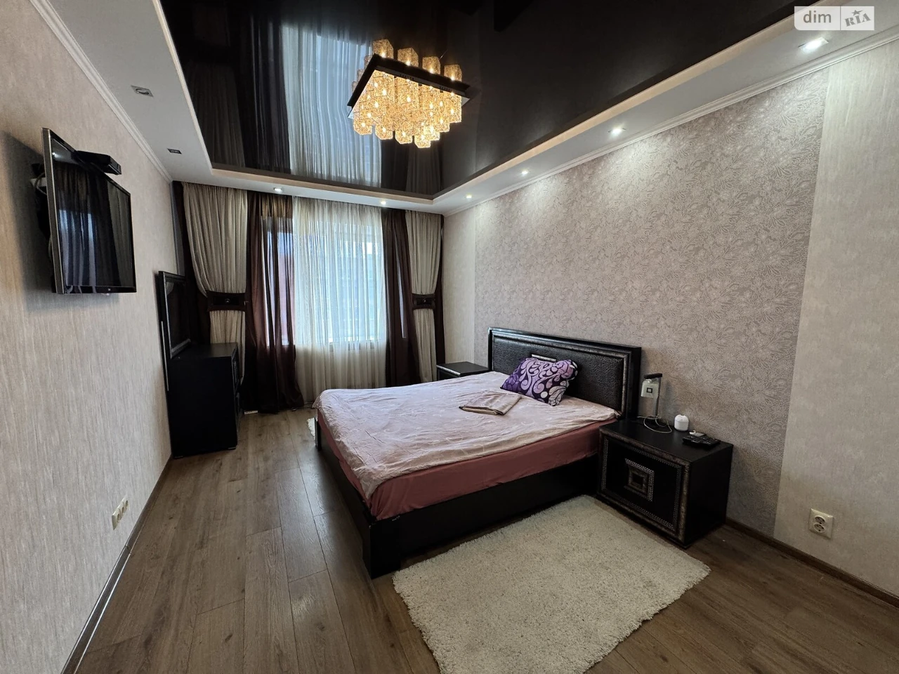 Long Term Rental Apartment, Exhibition District