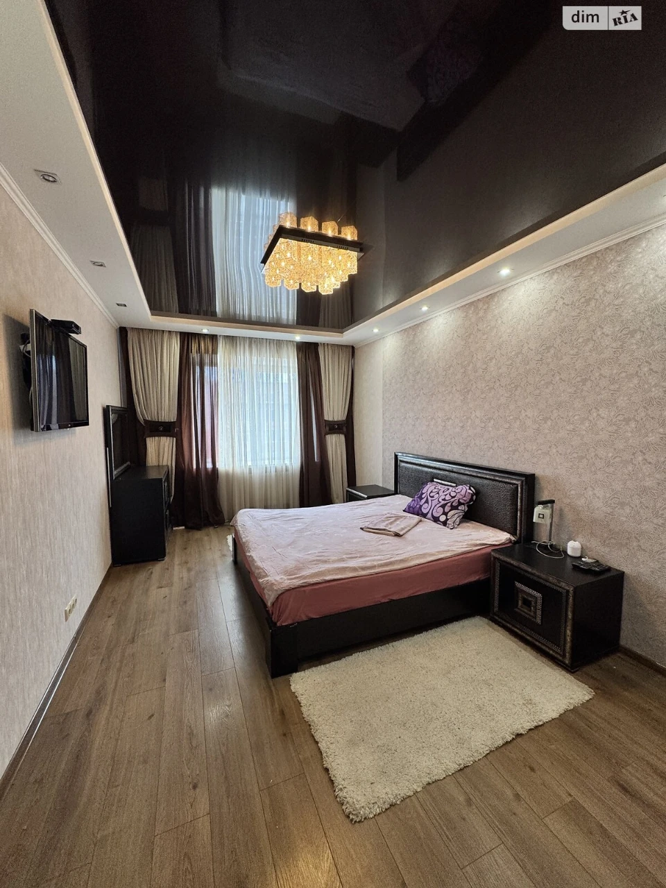 Long Term Rental Apartment, Exhibition District