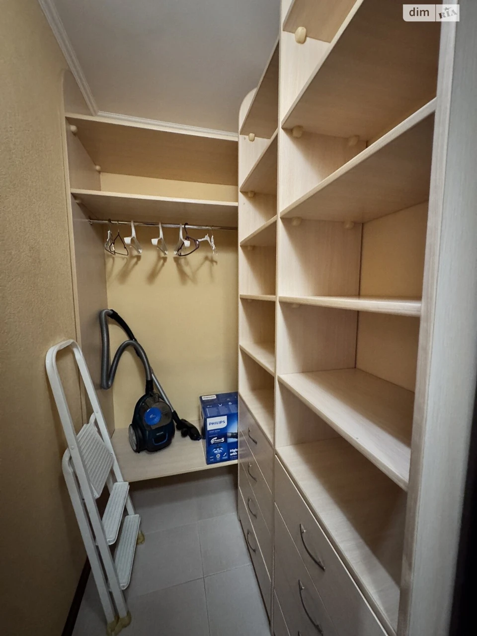 Long Term Rental Apartment, Exhibition District