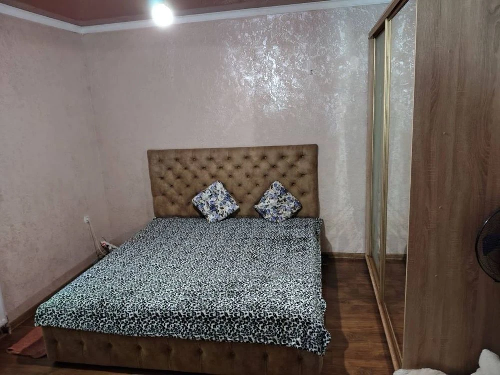 For Sale: 2-room apartment, new building, 6th Slobodskaya border area