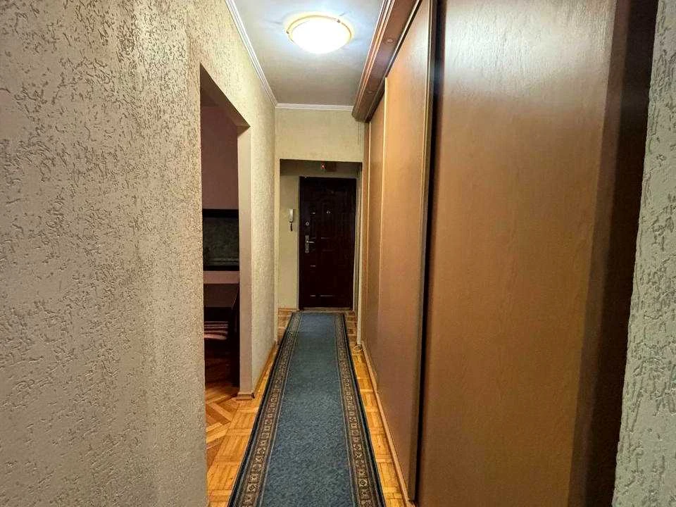 Квартира. Ивано-Франковск, улица Вовчинецкая