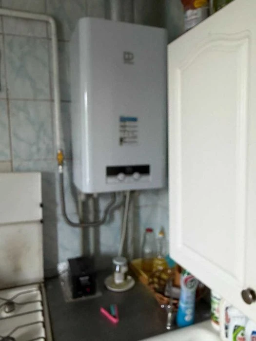Продам 3-кімнатну квартиру без посередників, з автономним оп