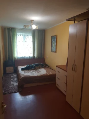 2-комнатная квартира на первом этаже, улица Ремеснича