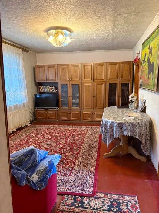 Продам 3-кімнатну квартиру без посередників, з автономним оп