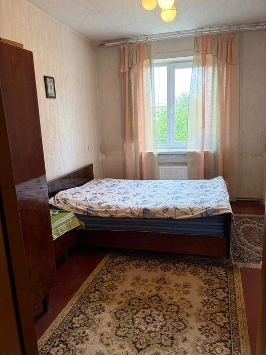 Продам 3-кімнатну квартиру без посередників, з автономним оп