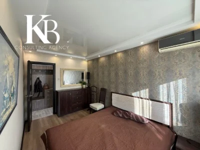 Продам 2-кімнатну квартиру, Косиора, вулиця Калникова, 3 поверх, Євроремонт