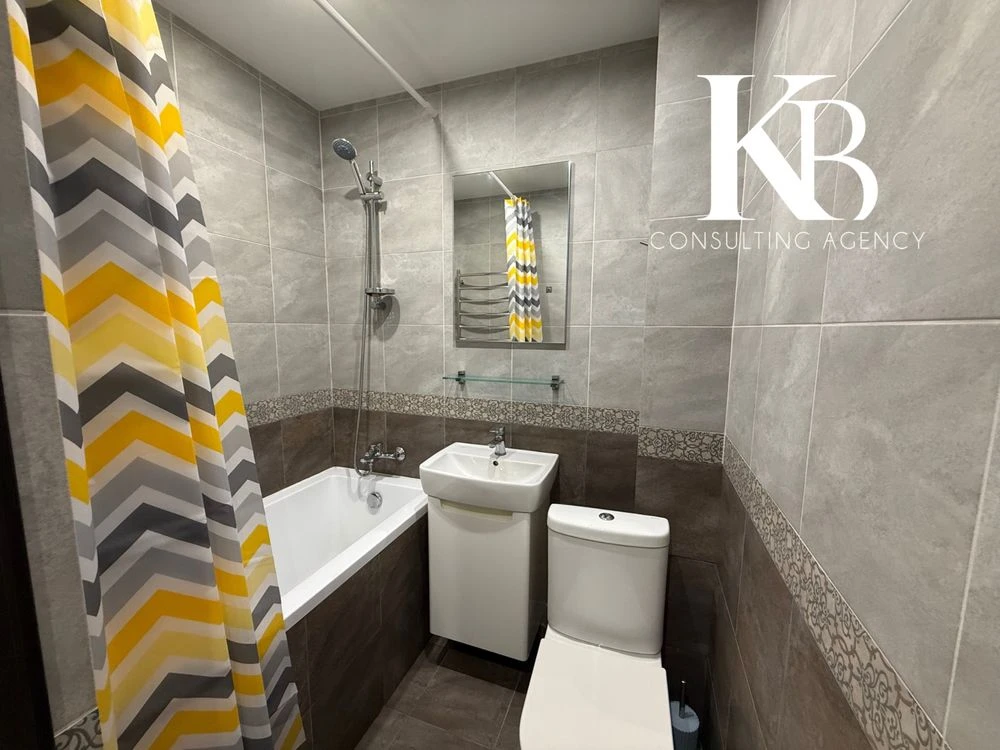Продам 2-кімнатну квартиру, Косиора, вулиця Калникова, 3 поверх, Євроремонт