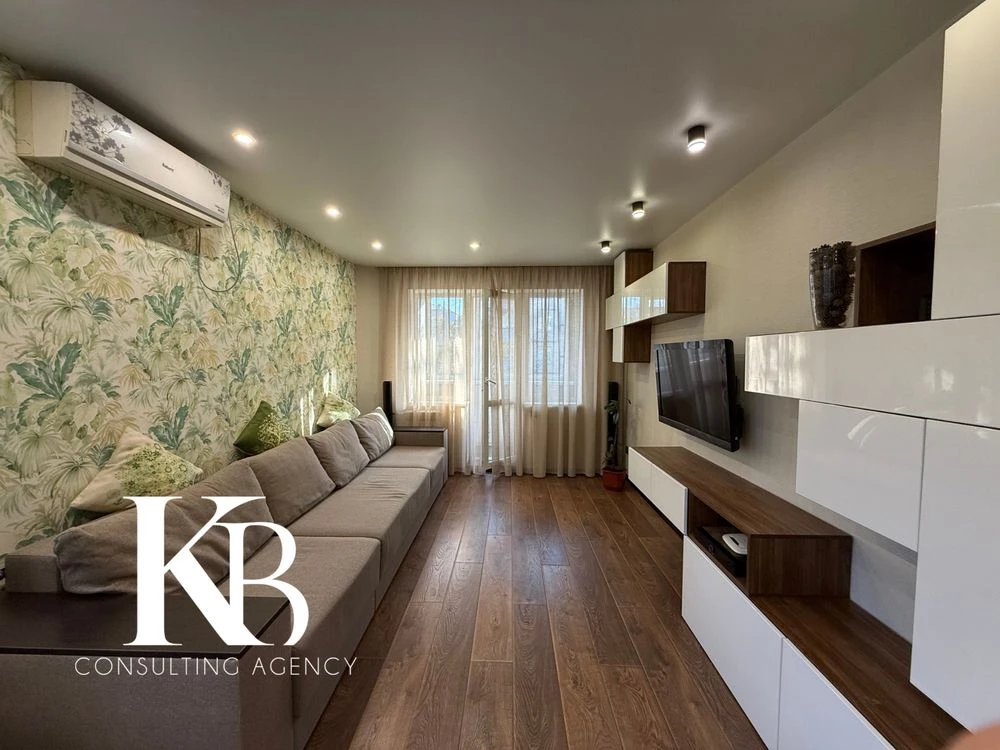 Продам 2-кімнатну квартиру, Косиора, вулиця Калникова, 3 поверх, Євроремонт