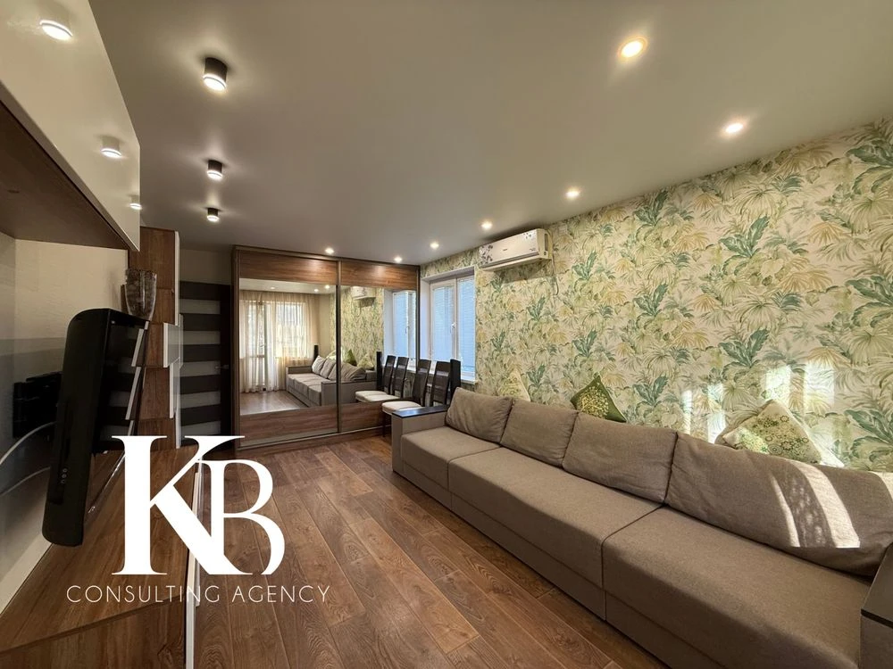 Продам 2-кімнатну квартиру, Косиора, вулиця Калникова, 3 поверх, Євроремонт