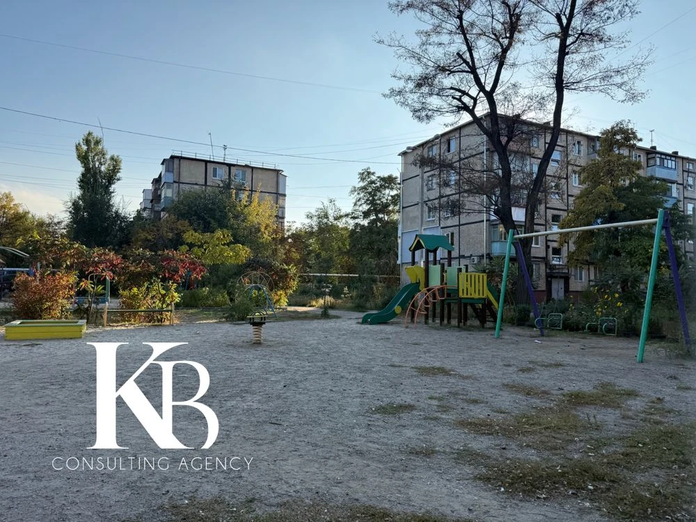 Продам 2-кімнатну квартиру, Косиора, вулиця Калникова, 3 поверх, Євроремонт