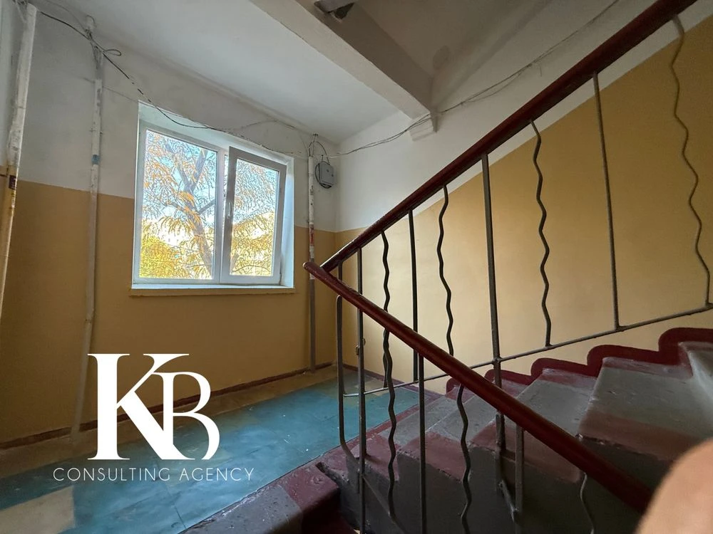 Продам 2-кімнатну квартиру, Косиора, вулиця Калникова, 3 поверх, Євроремонт