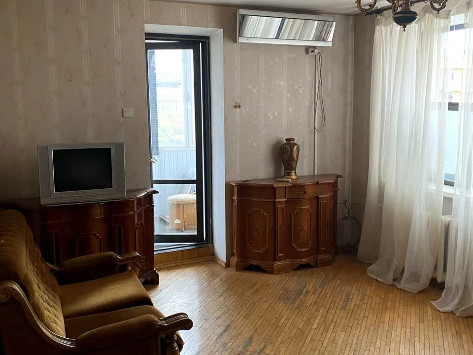 Apartment. Odessa, Sichovykh Streltsy St.