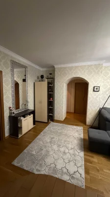 Продажа собственной отличной 4-комнатной квартиры площадью 88 квадратных метров