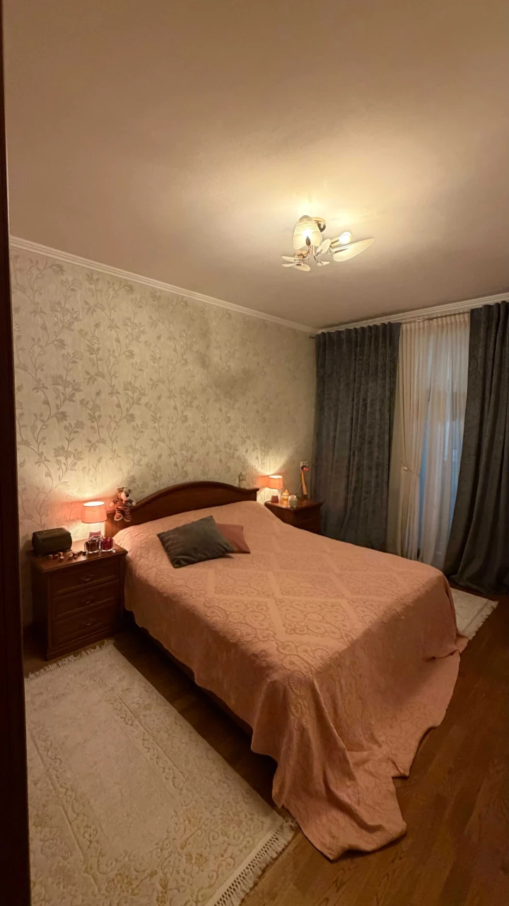 Продажа собственной отличной 4-комнатной квартиры площадью 88 квадратных метров