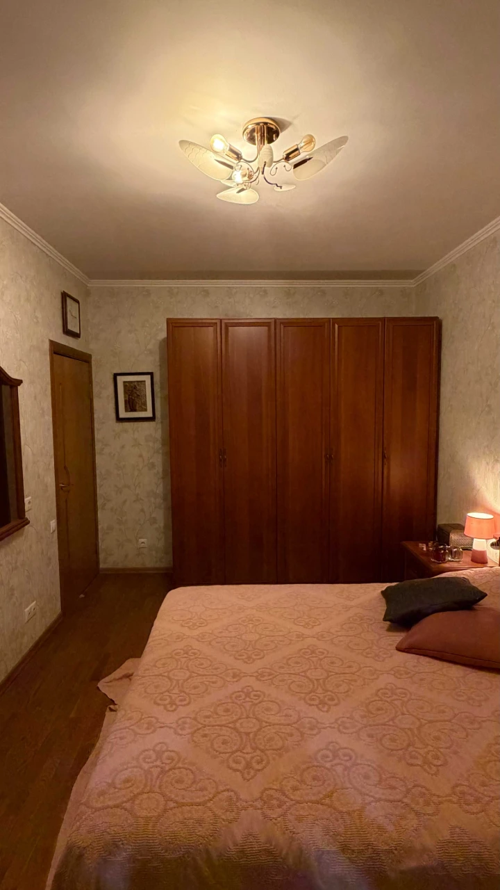 Продажа собственной отличной 4-комнатной квартиры площадью 88 квадратных метров