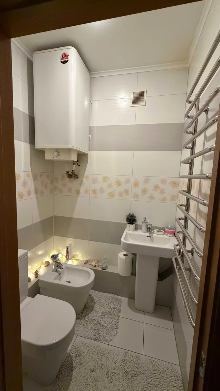 Продажа собственной отличной 4-комнатной квартиры площадью 88 квадратных метров