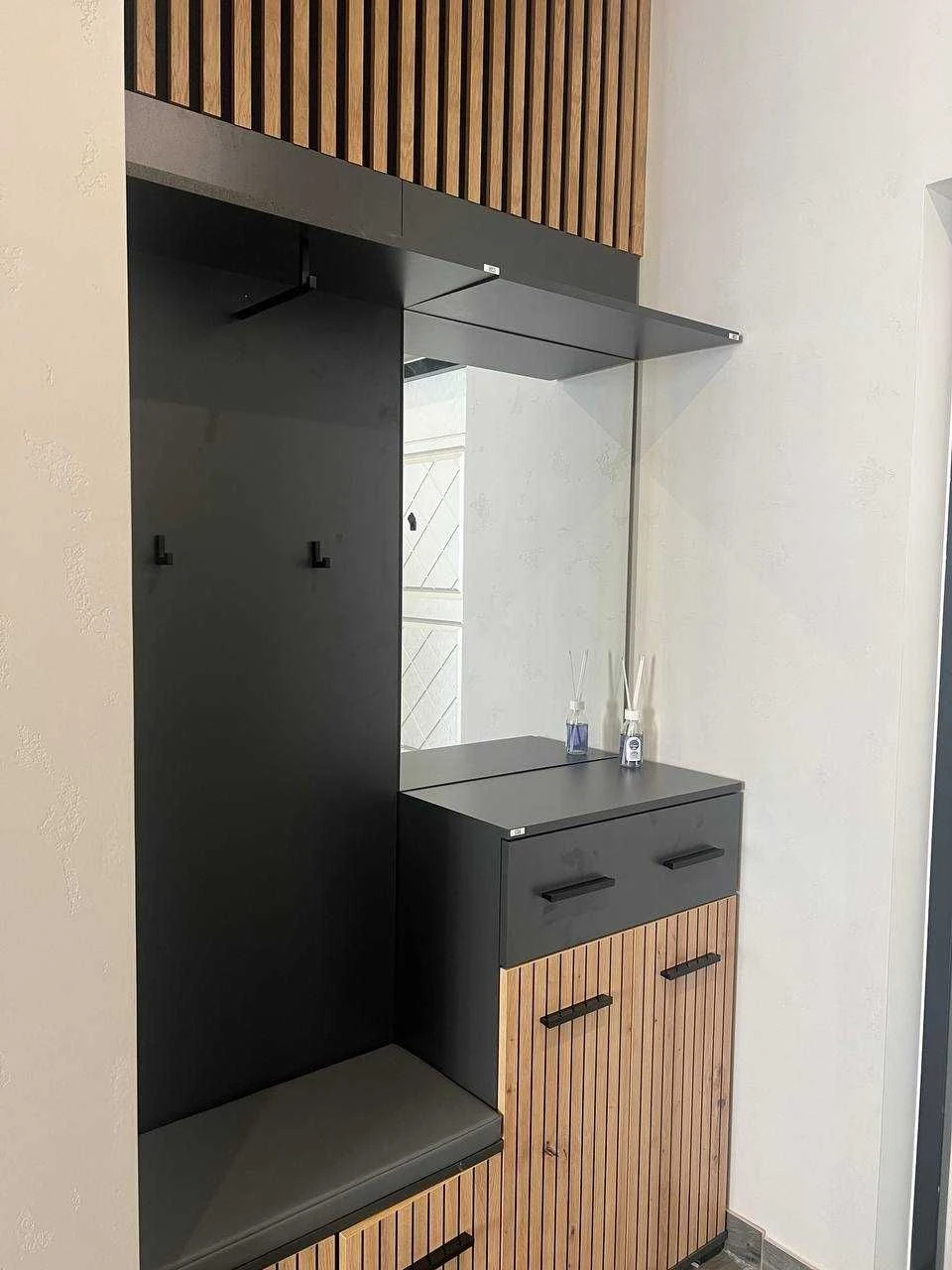 Продам 2 кімнатну квартиру з великою кухнею