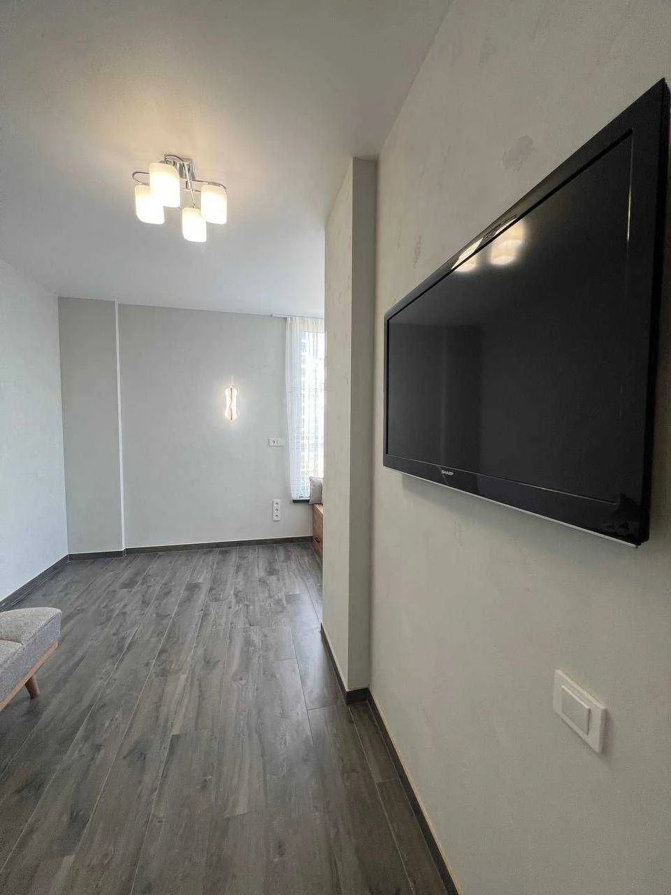 Продам 2 кімнатну квартиру з великою кухнею