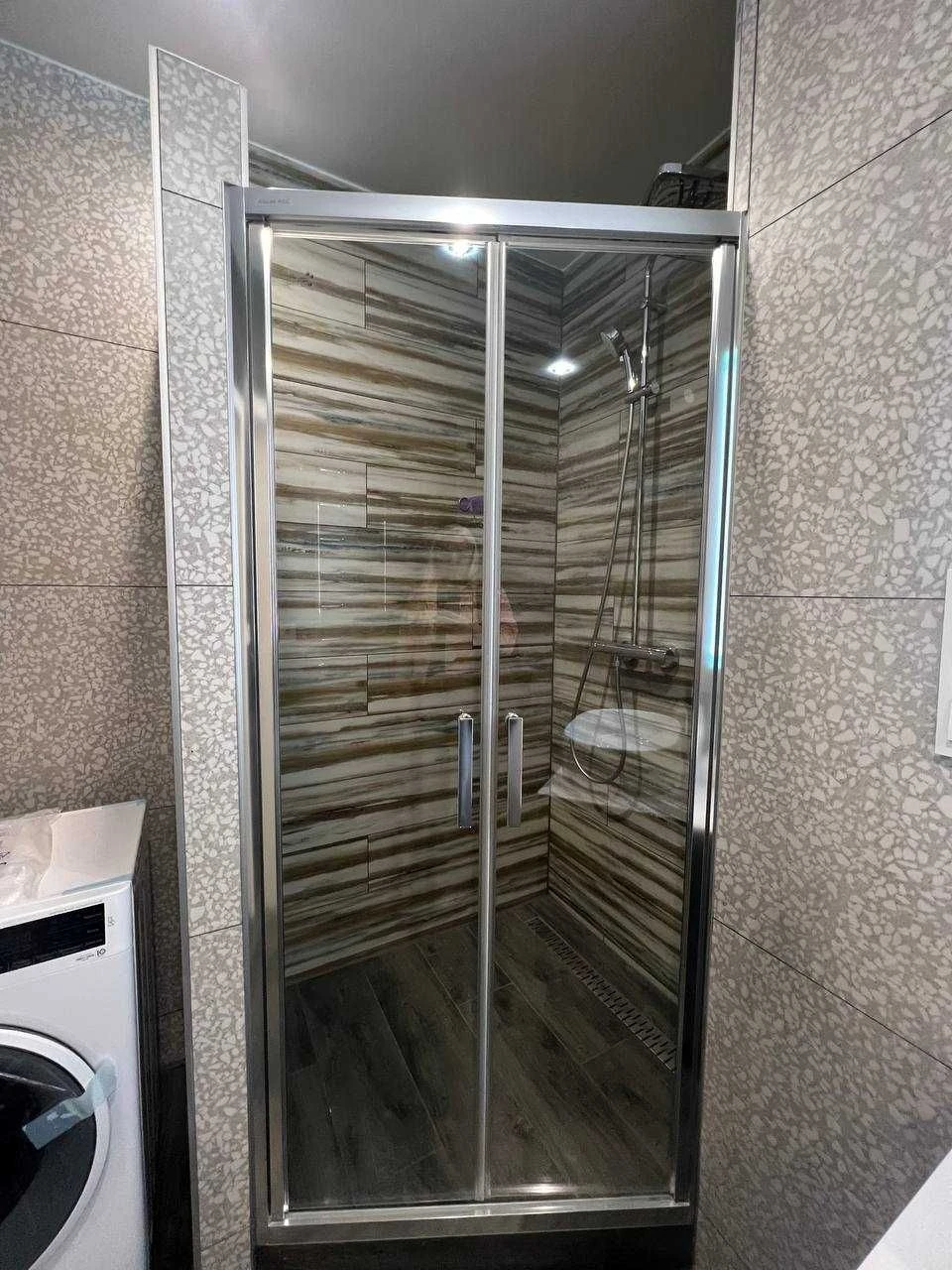 Продам 2 кімнатну квартиру з великою кухнею